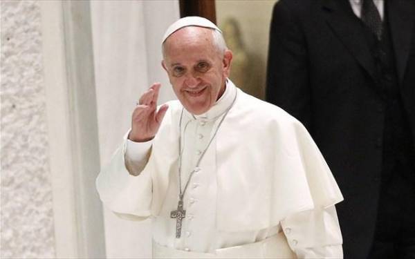 50.000 ευρώ από τον Πάπα Φραγκίσκο στους σεισμόπληκτους της Λέσβου