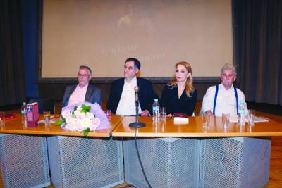 Κατάμεστο το Πνευματικό για τα &quot;Θηλυκά ποτάμια&quot; του Βασ. Αμανατίδη