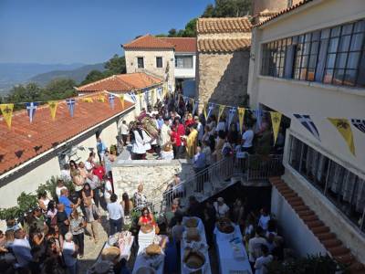 Με λαμπρότητα οι ιερές πανηγύρεις για τον εορτασμό της Κοιμήσεως της Θεοτόκου στο Δήμο Καλαμάτας