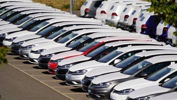 «Βουτιά» 37,2% στις πωλήσεις καινούριων αυτοκινήτων τον Ιούνιο