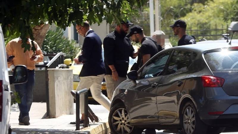 Στον ανακριτή οι δύο γιατροί για τον θάνατο του Γιώργου Μαζωνάκη (βίντεο)