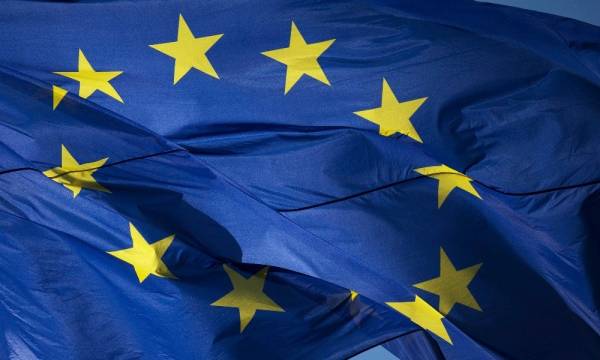 Η ΕΕ καλεί τη διεθνή κοινότητα να αντιδράσει σε &quot;μια ακόμη επίθεση με χημικά&quot; στη Συρία