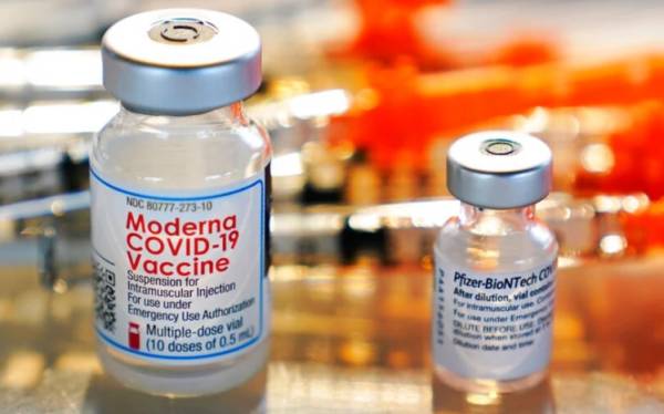 Γαλλία: Σύσταση για το εμβόλιο της Pfizer στους κάτω των 30 ετών