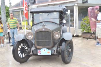 Επιτυχημένο το Ράλι Ιστορικών Αυτοκινήτων στην Κυπαρισσία