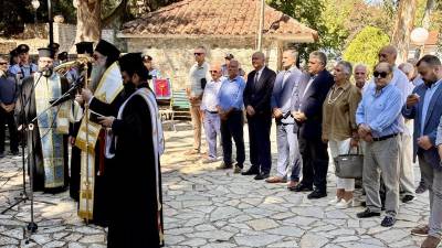 Ο υφυπουργός Προστασίας του Πολίτη Γιάννης Λαμπρόπουλος στην εκδήλωση μνήμης στον Αετό