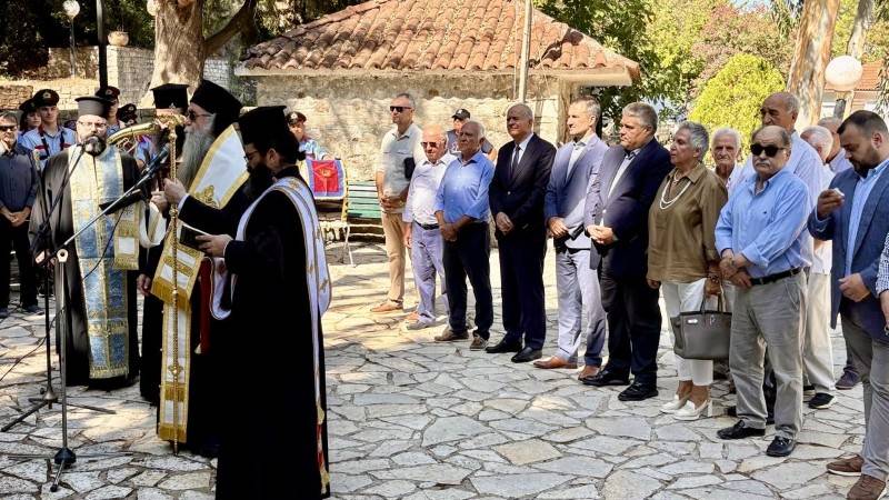 Ο υφυπουργός Προστασίας του Πολίτη Γιάννης Λαμπρόπουλος στην εκδήλωση μνήμης στον Αετό