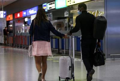Μετάλλαξη Όμικρον: Δύο ακόμη ύποπτα κρούσματα στην Αθήνα