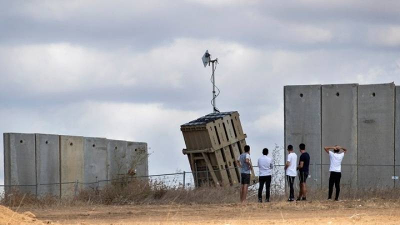 Τρεις νεαροί Παλαιστίνιοι νεκροί σε επιδρομή της ισραηλινής πολεμικής αεροπορίας στη Γάζα