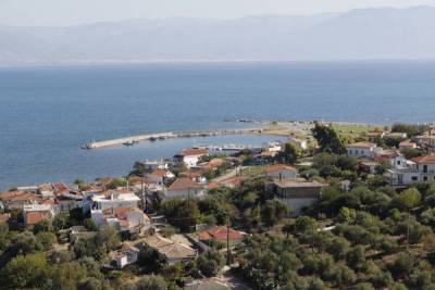 Εγκριση ΜΠΕ για βιολογικό και διάβρωση ακτών Πεταλιδίου