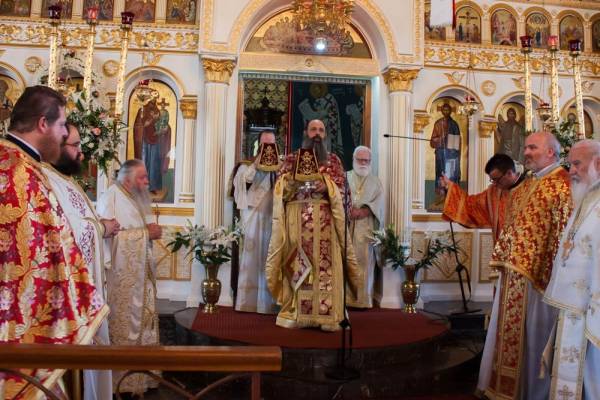 Λαμπρός εορτασμός των Αγίων Κωνσταντίνου και Ελένης στην Καλαμάτα