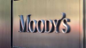 Moody&#039;s: Λάθος η πρόωρη έξοδος της Ελλάδας από το Μνημόνιο