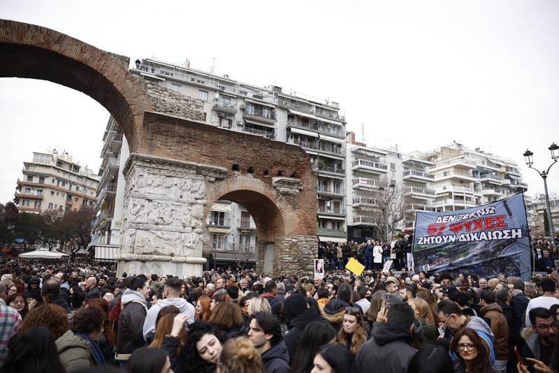 Μαζικές συγκεντρώσεις σε όλη την Ελλάδα για το δυστύχημα των Τεμπών (βίντεο)