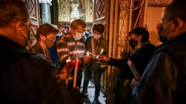 Μεγάλο Σάββατο: H «Πρώτη Ανάσταση», το «Χριστός ανέστη» και τα βαθύτερα νοήματα