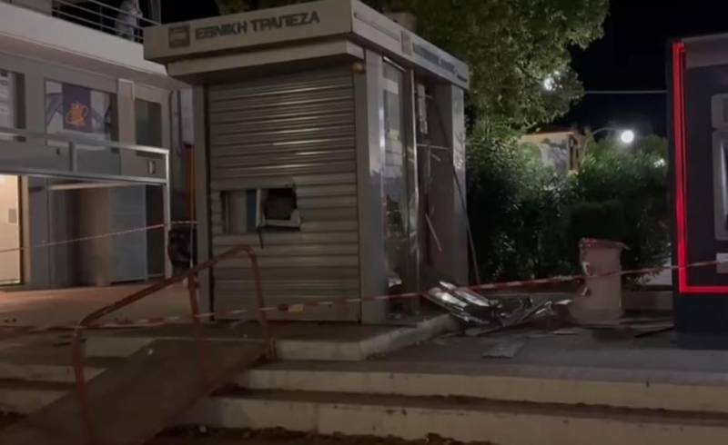 Τρεις κουκουλοφόροι ανατίναξαν ΑΤΜ στη Νέα Κίο και πήραν 63.000 ευρώ