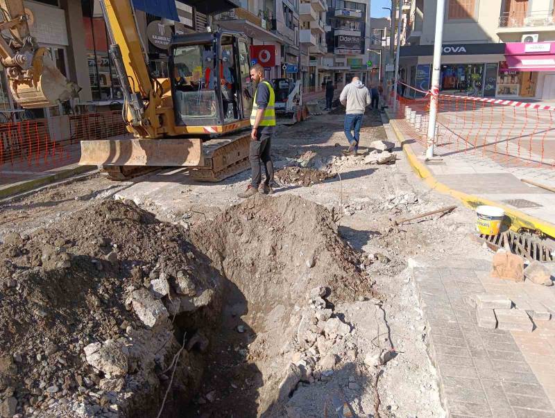Καλαμάτα: Με εμπόδια τα έργα δικτύου στη Φραντζή