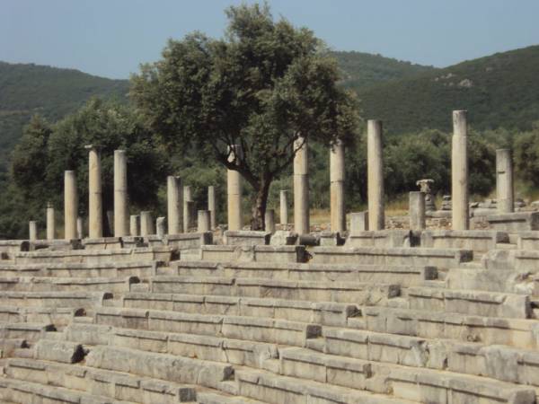 Λαμπρόπουλος: Χωρίς χρηματοδότηση έχει μείνει η Αρχαία Μεσσήνη
