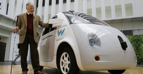Η Google δημιούργησε τη Waymo εταιρεία για τα αυτο-οδηγούμενα οχήματα