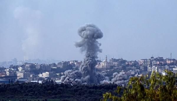 Σειρήνες αεράμυνας σε περιοχές του Ισραήλ, πυρά και εκρήξεις στη βόρεια Γάζα