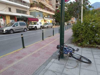 Παρατημένο ποδήλατο