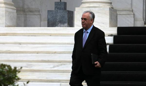 Δραγασάκης: &quot;Τιμούμε τη συμφωνία, περιμένουμε να την τιμήσουν και οι εταίροι μας&quot;