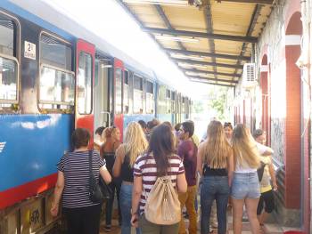 Ξεκίνησαν τα δρομολόγια του τρένου στη Μεσσήνη (βίντεο)