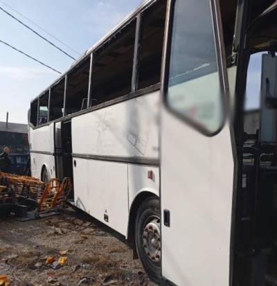 Συνελήφθησαν γιατί... αποσυναρμολογούσαν λεωφορείο!