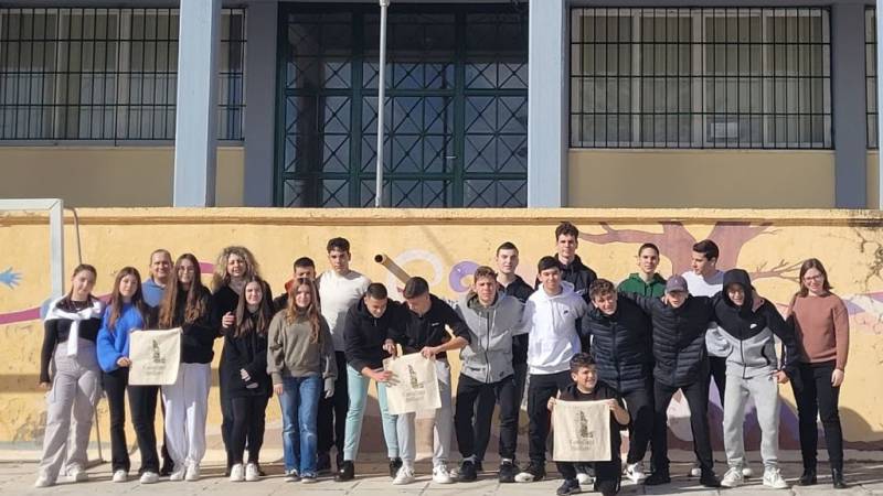 «Ταξίδεψε την τσάντα των Castellans»: Μαθητές από τη Μεθώνη σε έκθεση εικονικής επιχείρησης