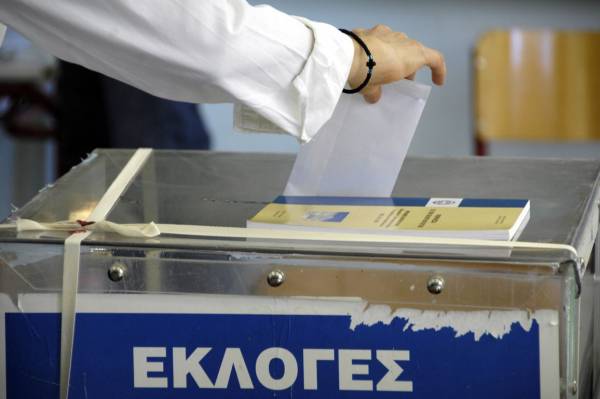 Μικρά προβλήματα σε εκλογικά τμήματα της Πελοποννήσου