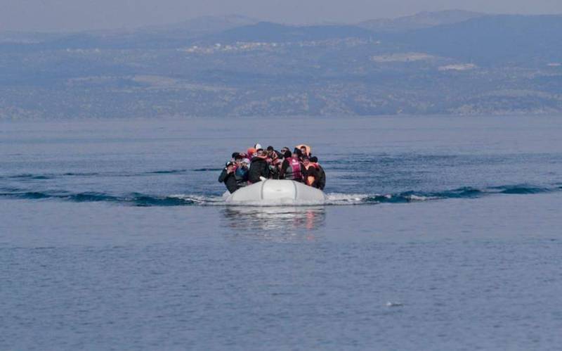 Βάρκες με ενενήντα πρόσφυγες και μετανάστες έφθασαν στη Λέσβο
