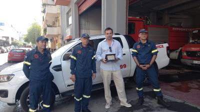 Δωρεά σύγχρονου πυροσβεστικού οχήματος από τον επιχειρηματία Φιλάρετο Καλτσίδη (βίντεο)