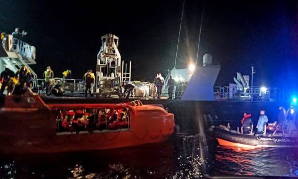 Φωτιά σε πλοίο στην Κέρκυρα: Πώς ξεκίνησε - Τι αναφέρει η εταιρεία
