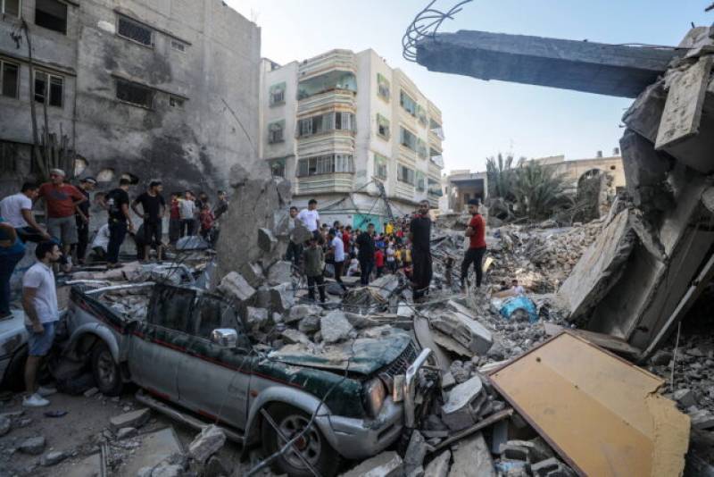 Γάζα: 4.137 Παλαιστίνιοι νεκροί στη Λωρίδα της Γάζας, 14 μέρες μετά την έναρξη του πολέμου (βίντεο)