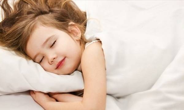 Πόσο βοηθάει ο μεσημεριανός ύπνος τα παιδιά
