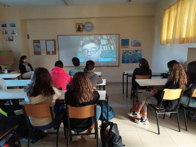 Διαδικτυακή ομιλία με τον Θανάση Χρήστου στα Εκπαιδευτήρια Μπουγά