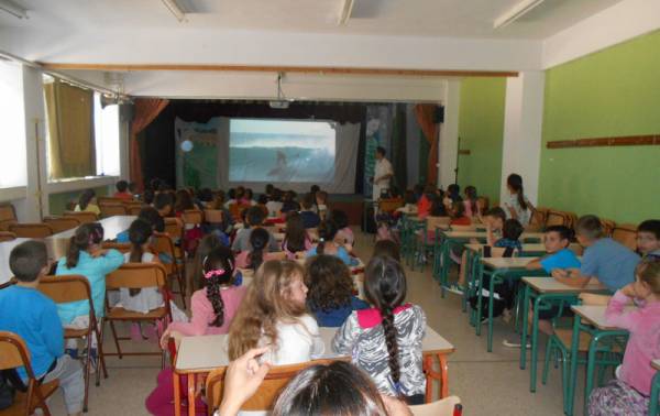 To Λιμεναρχείο ενημέρωσε 1.076 μαθητές σχολείων για τους κινδύνους της θάλασσας 