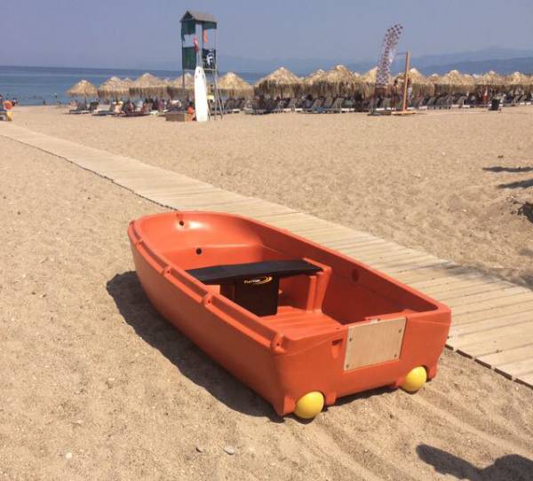 Κυπαρισσία: Διασωστική βάρκα στην παραλία του Αϊ - Λαγούδη 