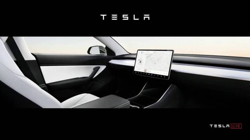 Στόλο από ρομπο-ταξί χωρίς οδηγό θα κυκλοφορήσει η Tesla το 2020 (Βίντεο)