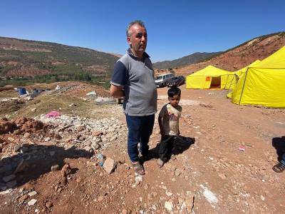 Μαρόκο - σεισμός: Μάχη με τον χρόνο χρόνο δίνουν οι διασώστες