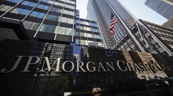JP Morgan: Έφυγαν 3 δισ. ευρώ από τις ελληνικές τράπεζες την προηγούμενη εβδομάδα