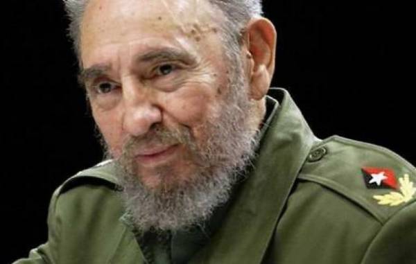 Κούβα: Eπευφημίες στο συνέδριο του Κομμουνιστικού Κόμματος για τον &quot;πατέρα της επανάστασης&quot; Φιντέλ Κάστρο