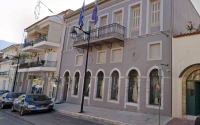 Εκθεση φωτογραφίας του Τάκη Τλούπα - Εγκαίνια αύριο στη Συλλογή Ελληνικών Ενδυμασιών «Βικτωρία Γ. Καρέλια»