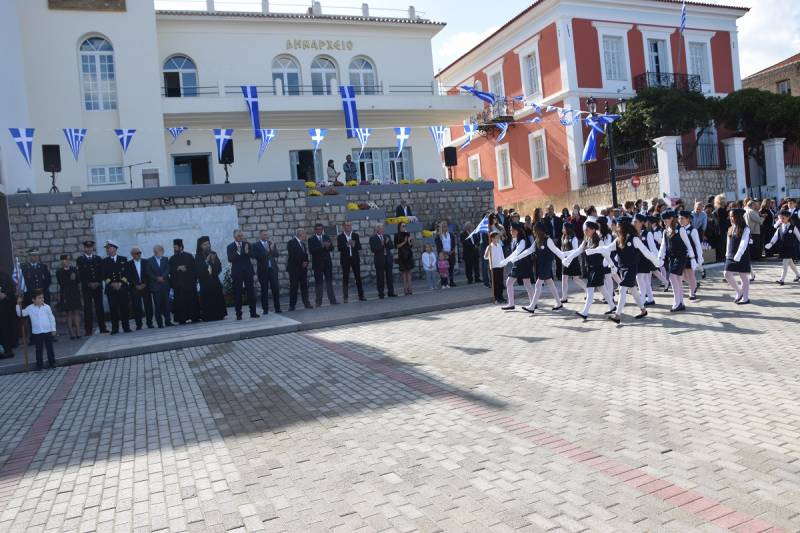 Εκδηλώσεις για την 28η Οκτωβρίου σε όλο τον Δήμο Πύλου - Νέστορος (φωτογραφίες)