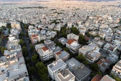 Μπαράζ μεταβιβάσεων ακινήτων στους μεγαλύτερους δήμους της χώρας