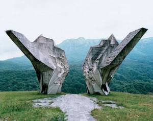 Παράξενα και εντυπωσιακά Γιουγκοσλαβικά μνημεία μιας άλλης εποχής (φωτογραφίες)