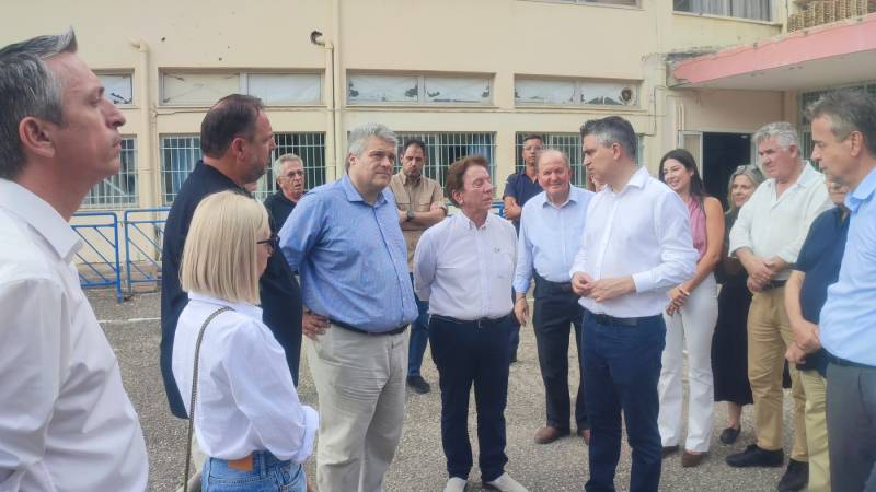 Ετοιμο για τη νέα σεζόν το ΕΠΑΛ Κυπαρισσίας - Τις εργασίες ανακαίνισης επιθεώρησε χθες ο Χρ. Δήμας
