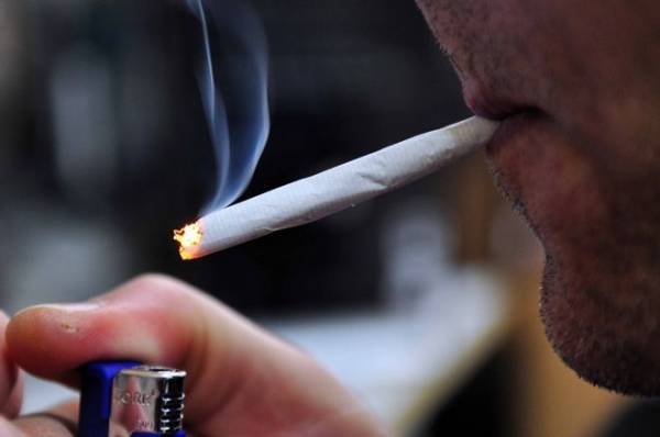 Eρχεται μεγάλη μείωση στη νικοτίνη των τσιγάρων - Οφέλη και κίνδυνοι για τους καπνιστές