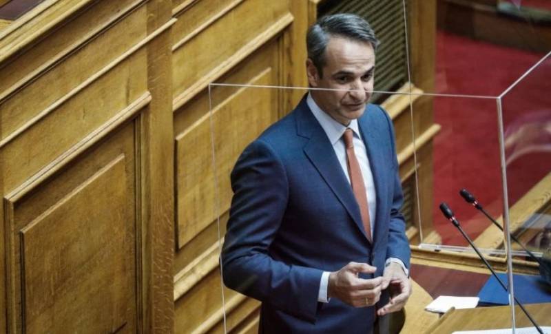 Μητσοτάκης σε Τσίπρα: Τσακίσατε τη μεσαία τάξη στους φόρους και εμείς τα δίνουμε πίσω