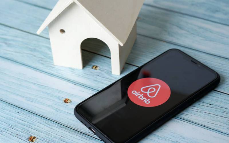 Το Airbnb αποζημιώνει μερικώς τους πελάτες της - Η πλατφόρμα δίνει 25 εκατ. δολάρια