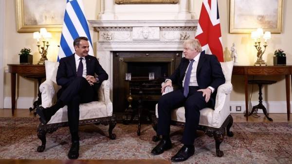 Μητσοτάκης: Πολύ ισχυρές οι σχέσεις ανάμεσα σε Ελλάδα και Μεγάλη Βρετανία (βίντεο)