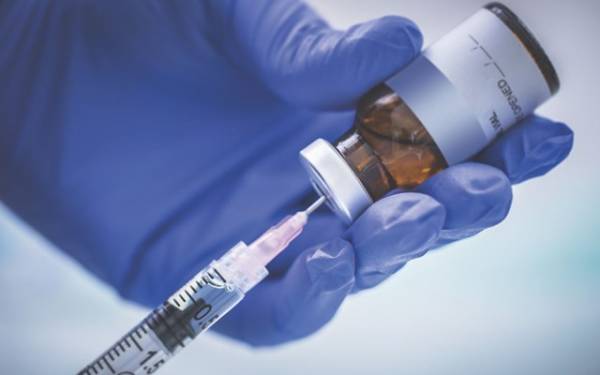 Ιταλία: Τέλη Απριλίου αρχίζουν τα πρώτα τεστ εμβολίου για τον κορονοϊό στον άνθρωπο